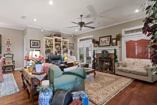 113 St Andrews Court, Mount Pleasant, TX 75455