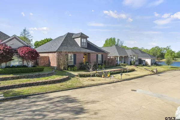 113 St Andrews Court, Mount Pleasant, TX 75455