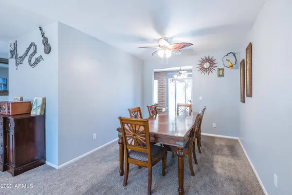 5227 W LAURIE Lane, Glendale, AZ 85302