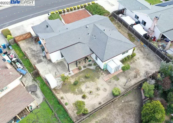 2120 Silverado Dr, Antioch, CA 94509