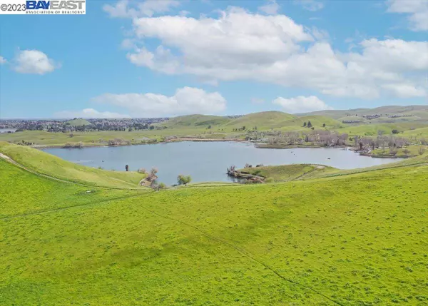 2120 Silverado Dr, Antioch, CA 94509