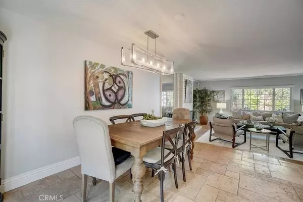 1817 Hummingbird DR, Costa Mesa, CA 92626