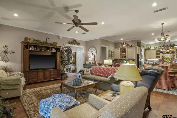 113 St Andrews Court, Mount Pleasant, TX 75455