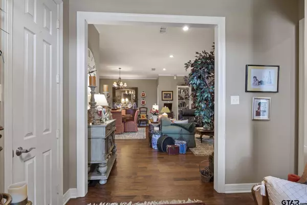 113 St Andrews Court, Mount Pleasant, TX 75455