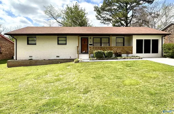 6205 Valley Park Drive NW, Huntsville, AL 35810