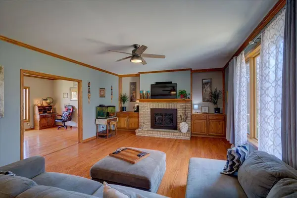 5796 Ivanhoe Cir, Fitchburg, WI 53711