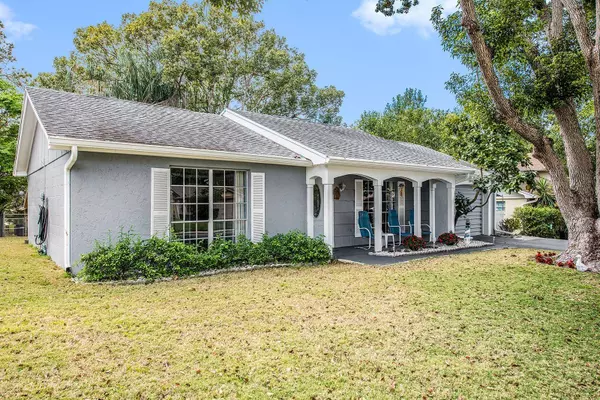 8404 CLOVER HILL LOOP, Hudson, FL 34667