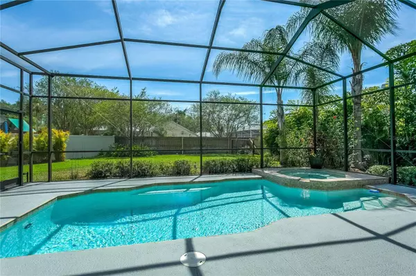 12310 GLENCLIFF CIR, Tampa, FL 33626