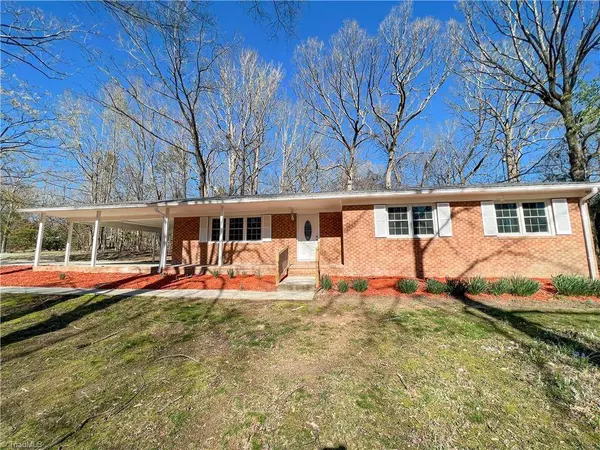 227 Myers DR, Thomasville, NC 27360