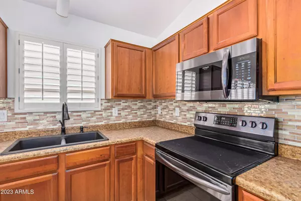 4227 E TANZANITE Lane, San Tan Valley, AZ 85143