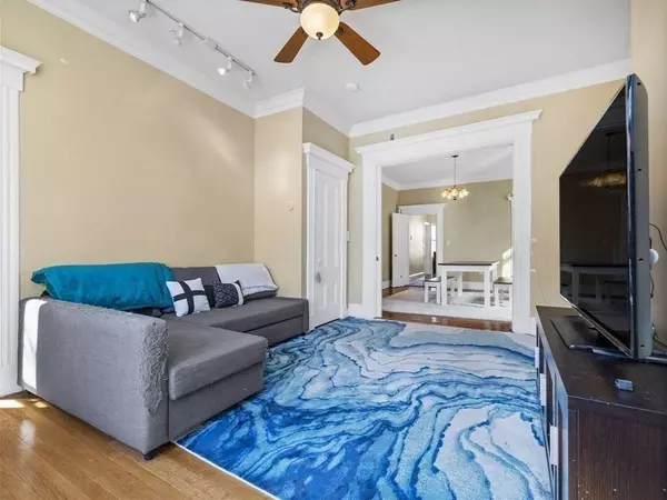 560 E 6th Street #2, Boston, MA 02127