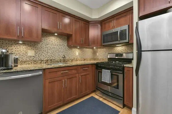 169-171 Chelsea St #4, Boston, MA 02128