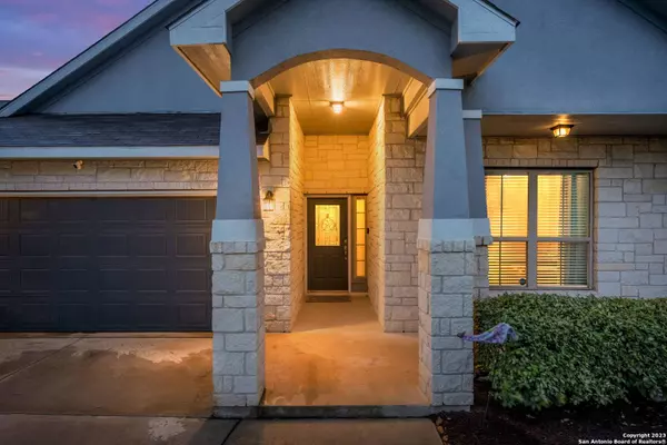 3109 DEER HOLLOW, New Braunfels, TX 78130-6847