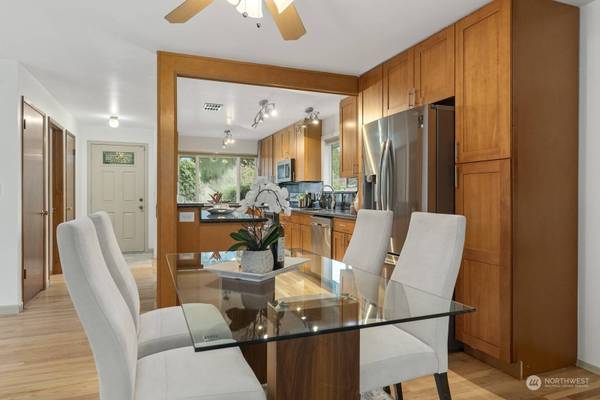 422 S 165th ST, Burien, WA 98148