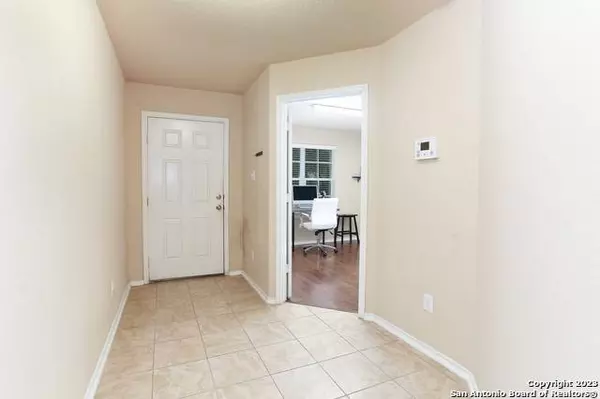 465 EASTERN PHOEBE, San Antonio, TX 78253-4463