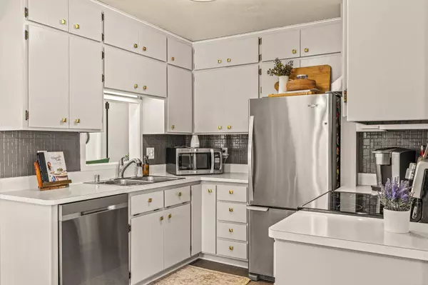 6904 Butternut, Caledonia, WI 53402