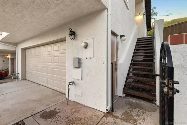 3924 Murray Hill Rd, La Mesa, CA 91941