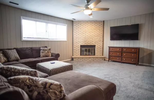 7219 W 152nd CT #40, Orland Park, IL 60462