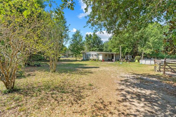 8151 HAMSTER DR, Zephyrhills, FL 33540