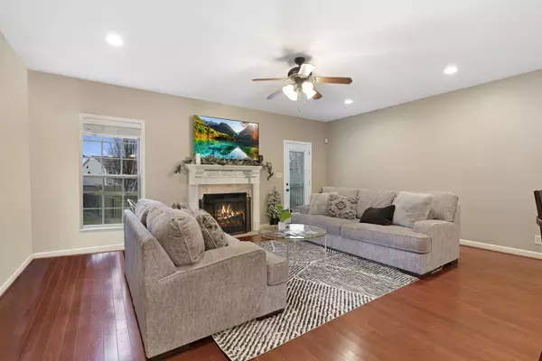 935 Willow Cir, Clarksville, TN 37043