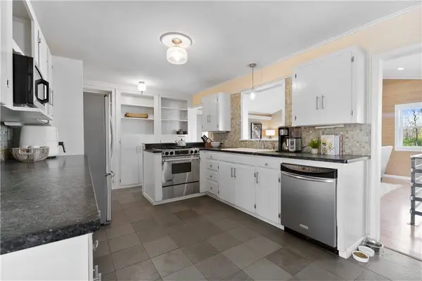 1215 N Kings Drive, Fayetteville, AR 72701