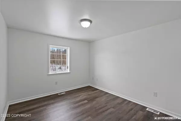 5561 Adventurer BLVD, Wasilla, AK 99654