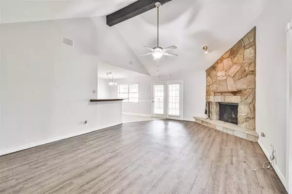 32040 S Wiggins ST, Magnolia, TX 77355