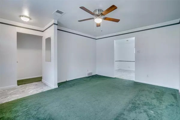 2101 Bettibart Street, Fort Worth, TX 76134