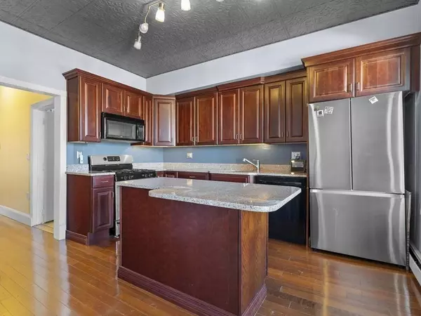 560 E 6th Street #2, Boston, MA 02127