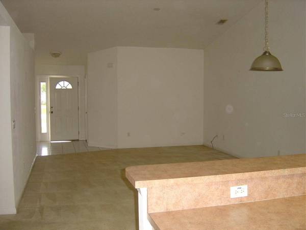 28 PINE HAVEN DR, Palm Coast, FL 32164