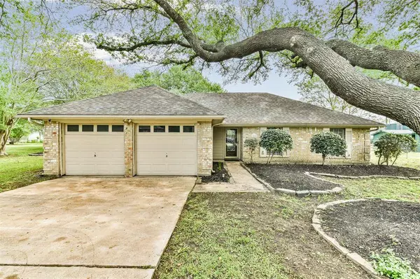 32040 S Wiggins ST, Magnolia, TX 77355