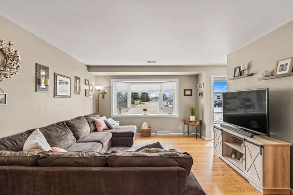 6904 Butternut, Caledonia, WI 53402