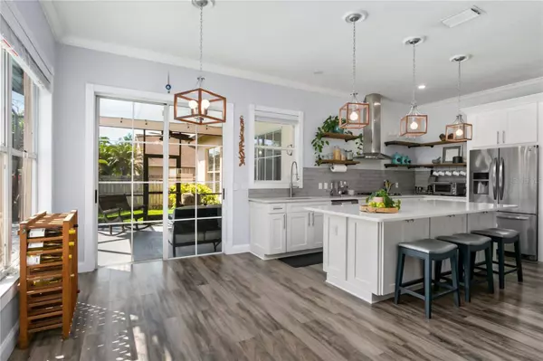 12310 GLENCLIFF CIR, Tampa, FL 33626