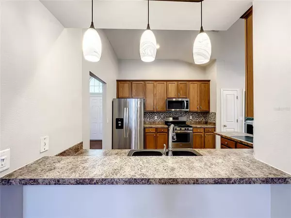 6711 SOMERSET GARDEN WAY, Apollo Beach, FL 33572