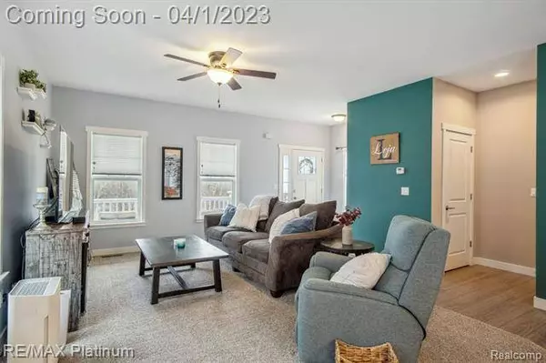 9232 REGENCY Boulevard, Pinckney, MI 48169