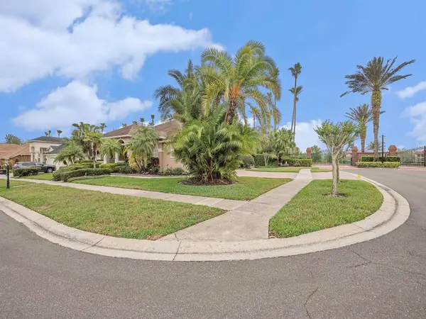 18101 PRINCESS POINT CIR, Tampa, FL 33647