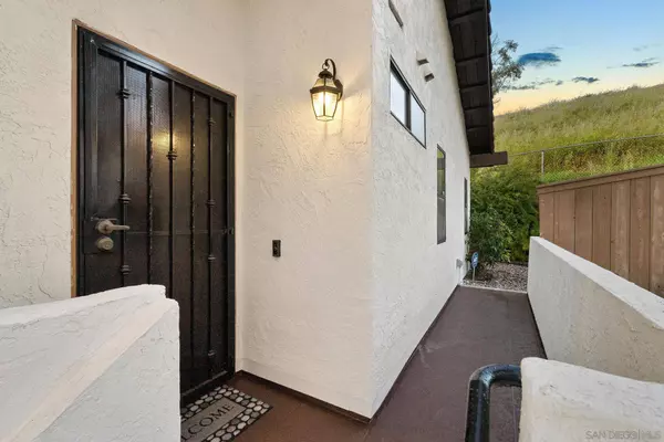 3924 Murray Hill Rd, La Mesa, CA 91941