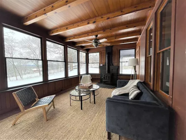 1221 Oak St, Baraboo, WI 53913