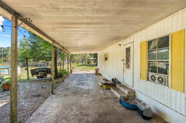 8151 HAMSTER DR, Zephyrhills, FL 33540