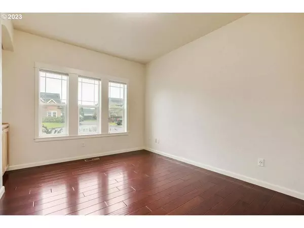 3415 GOLDBERRY LN, Eugene, OR 97404