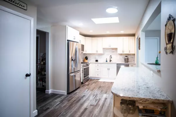 7219 W 152nd CT #40, Orland Park, IL 60462