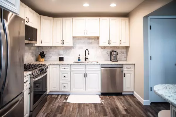 7219 W 152nd CT #40, Orland Park, IL 60462