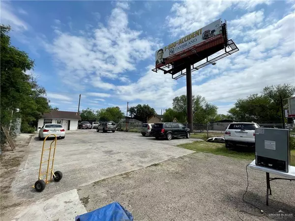 906 W Frontage, Alamo, TX 78516