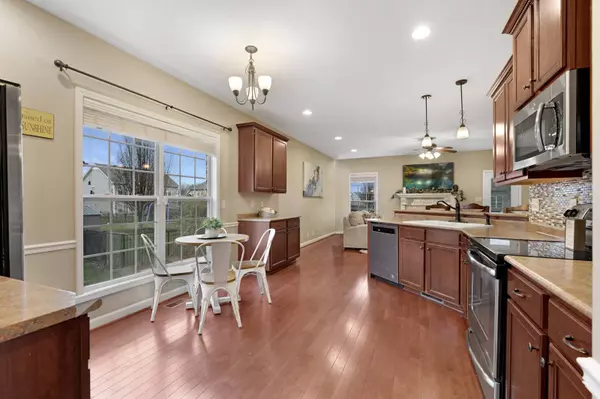 935 Willow Cir, Clarksville, TN 37043