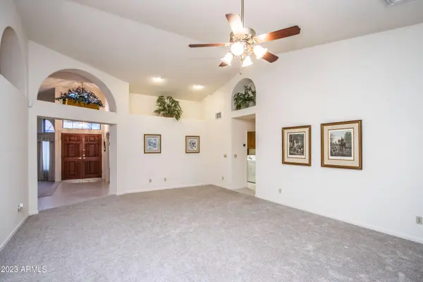 1001 S LAGOON Drive, Gilbert, AZ 85233