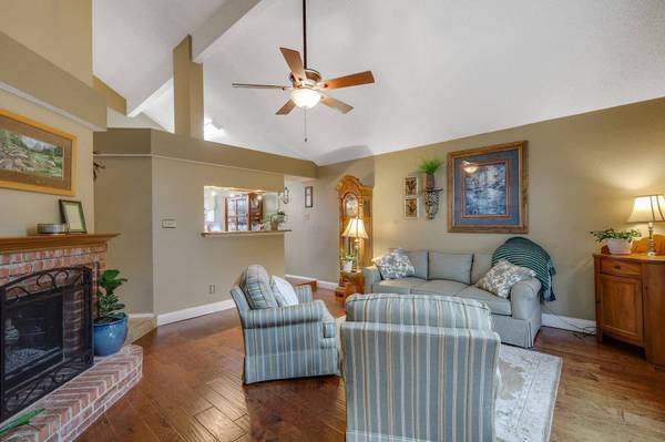625 Lake Bluff Drive, Flower Mound, TX 75028