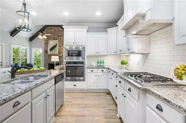 315 Slate CT, Buford, GA 30518