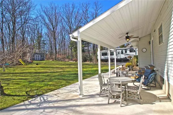 295 Shady Oaks Drive East, Ross Twp, PA 18353