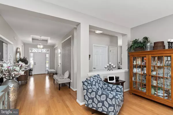 25 PRESIDENTS DR, Mechanicsburg, PA 17050