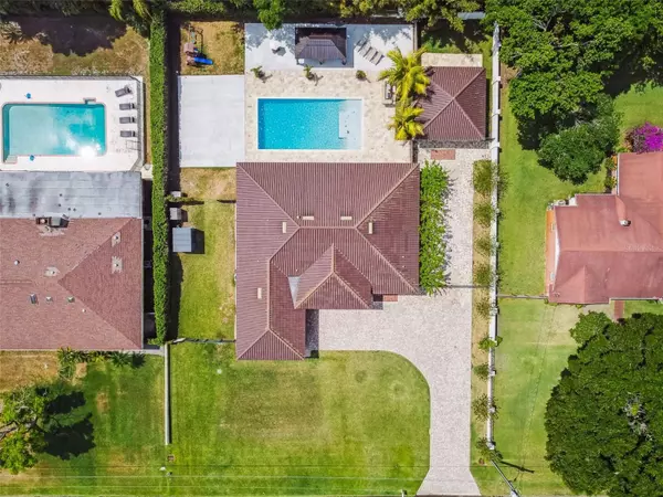 7914 GOLDEN GLEN PL, Tampa, FL 33615